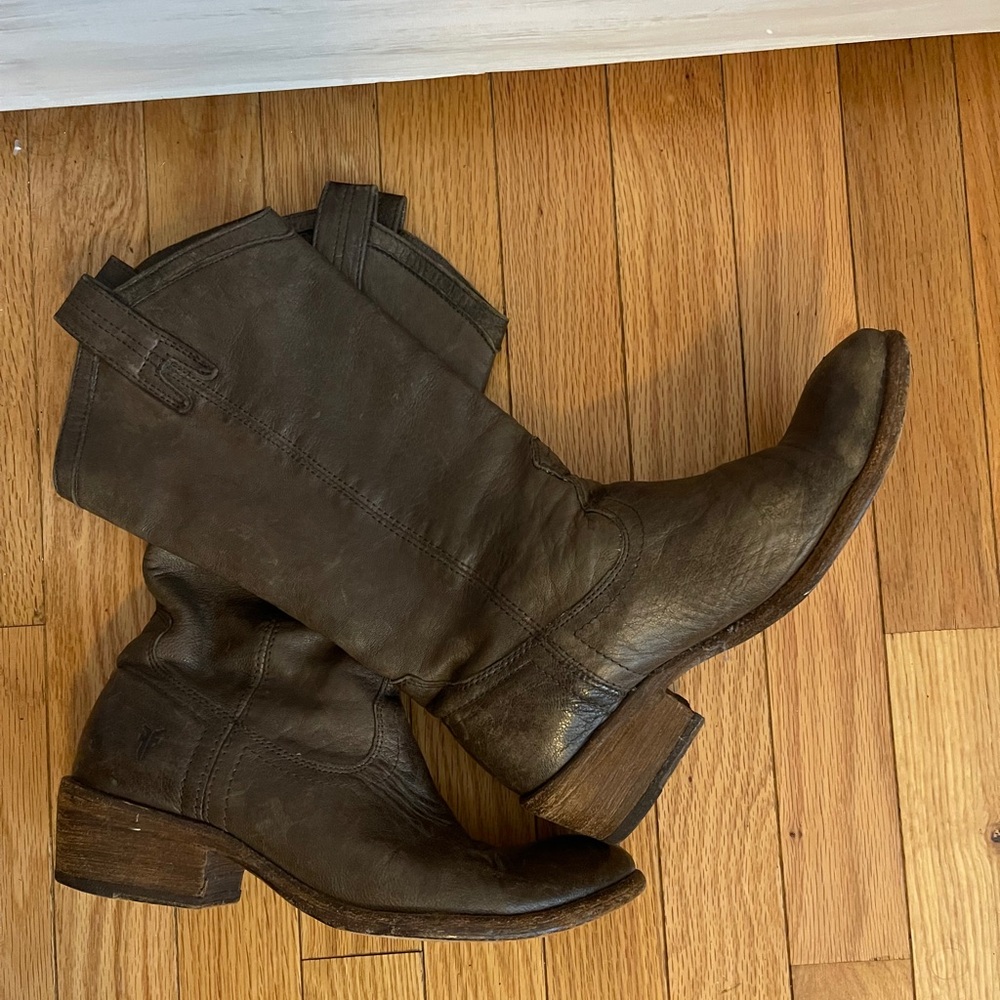 FRYE dark brown leather boots -Size 6.5
